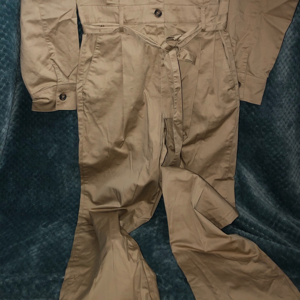 Clothes - Picture 2 of 4